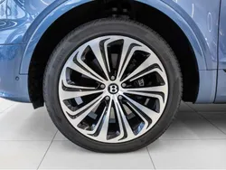 Azul Usado 2022 Bentley Bentayga SUV | 251.000 € (Super precio)