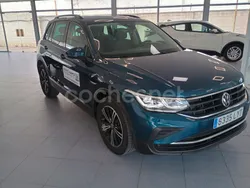 Azul Usado 2022 VW Tiguan Life SUV | 26.990 € (Precio justo)