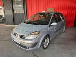 Gris / plata Usado 2006 Renault Scénic II Dynamique Monovolumen | 2800 € (Precio justo)