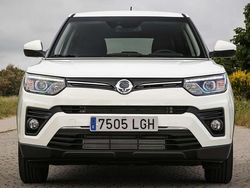 Gris Nuevo 2025 Ssangyong (KGM) Tivoli SUV | 16.448 €