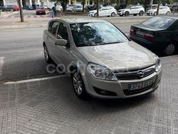Gris / plata Usado 2009 Opel Astra Energy Berlina | 5500 € (Un poco caro)