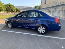 Azul Usado 2006 Chevrolet Nubira SE Berlina | 2800 €