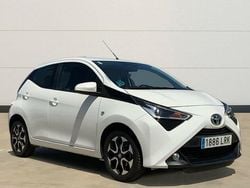Blanco Usado 2021 Toyota Aygo Sport Utilitario | 11.900 € (Precio justo)