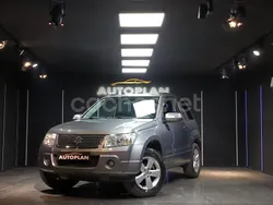 Beige Usado 2009 Suzuki Grand Vitara SUV | 11.990 € (Caro)
