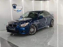 Azul Usado 2005 BMW 535 Comfort Edition Berlina | 13.700 €
