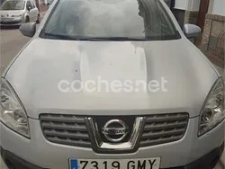 Gris / plata Usado 2009 Nissan Qashqai Tekna SUV | 8000 € (Precio justo)