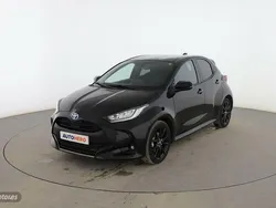 Negro Usado 2024 Toyota Yaris Hybrid Style Berlina | 23.099 € (Precio justo)