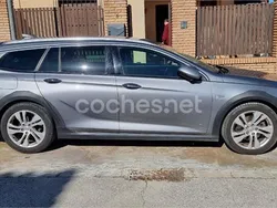 Gris / plata Usado 2018 Opel Insignia Country Tourer Familiar | 18.990 €