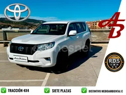 Blanco Usado 2019 Toyota Land Cruiser SUV | 39.990 € (Un poco caro)