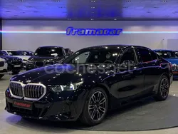 Negro Usado 2024 BMW 520 M Sport Familiar | 53.900 € (Caro)