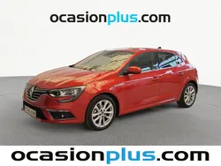 Rojo Usado 2018 Renault Mégane IV Zen Utilitario | 16.355 € (Precio justo)
