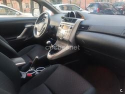 Gris / plata Usado 2012 Toyota Verso Active Monovolumen | 8200 € (Buen precio)