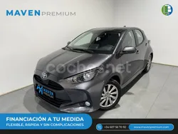 Gris / plata Usado 2023 Toyota Yaris Hybrid Active Berlina | 21.500 € (Precio justo)