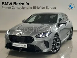Gris / plata Usado 2024 BMW 120 Comfort Edition Utilitario | 40.900 €