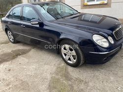 Azul Usado 2005 Mercedes E220 Avantgarde Berlina | 5999 € (Precio justo)