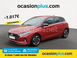 Rojo Usado 2021 Hyundai i20 Berlina | 12.400 € (Precio justo)