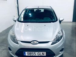 Gris / plata Usado 2009 Ford Fiesta Trend Utilitario | 4250 € (Precio justo)