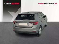 Gris Usado 2025 Skoda Fabia Essence Utilitario | 15.000 € (Buen precio)