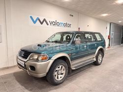 Verde Usado 2004 Mitsubishi Montero Intense+ SUV | 9490 €