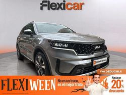 Gris / plata Usado 2023 Kia Sorento SUV | 33.990 € (Precio justo)
