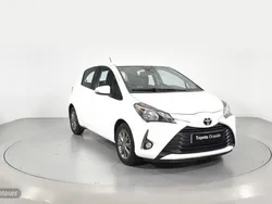 Blanco Usado 2018 Toyota Yaris Business Edition Berlina | 12.900 € (Un poco caro)