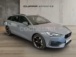 Gris / plata Usado 2024 Cupra Leon Familiar | 28.900 € (Precio justo)