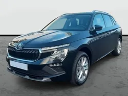 Negro mágico efecto perla Usado 2024 Skoda Kamiq Selection SUV | 20.990 € (Buen precio)