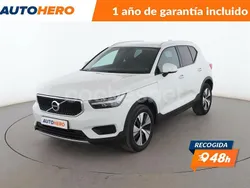 Blanco Usado 2020 Volvo XC40 Momentum SUV | 25.899 € (Precio justo)