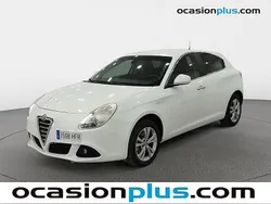 Blanco Usado 2011 Alfa Romeo Giulietta Distinctive Utilitario | 9900 € (Precio justo)