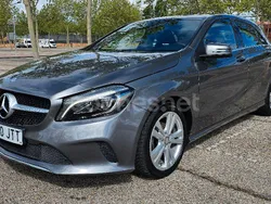 Gris / plata Usado 2016 Mercedes A180 Urban Berlina | 17.200 € (Precio justo)