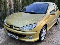 Amarillo Usado 2003 Peugeot 206 Berlina | 3000 € (Precio justo)
