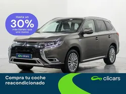 Negro Usado 2021 Mitsubishi Outlander P-HEV SUV | 24.490 € (Precio justo)