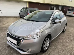 Gris / plata Usado 2014 Peugeot 208 Style Utilitario | 6800 € (Buen precio)