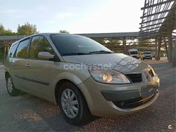 Beige Usado 2008 Renault Scénic II Dynamique Monovolumen | 2995 € (Precio justo)