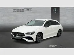 Blanco polar Usado 2024 Mercedes CLA200 Shooting Brake AMG line Familiar | 36.990 € (Precio justo)