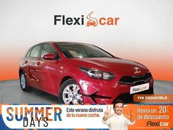 Granate Usado 2023 Kia Ceed Berlina | 16.990 € (Buen precio)
