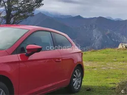 Rojo Usado 2017 Seat Leon CONNECT Berlina | 11.000 € (Buen precio)