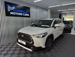 Blanco Usado 2023 Toyota Corolla Cross Style SUV | 33.990 €