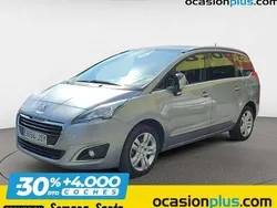 Gris Usado 2016 Peugeot 5008 Allure Monovolumen | 14.200 € (Precio justo)