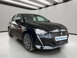 Negro Usado 2020 Peugeot e-208 Allure Utilitario | 16.350 € (Precio justo)