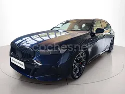 Azul Usado 2024 BMW 540 Comfort Edition Familiar | 78.900 €