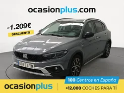 Gris Usado 2022 Fiat Tipo Cross Berlina | 13.300 € (Precio justo)