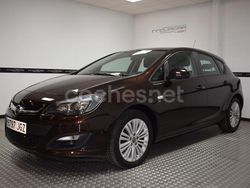 Marrón Usado 2015 Opel Astra Excellence Berlina | 9900 € (Buen precio)