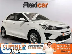 Blanco Usado 2021 Kia Rio Berlina | 13.890 € (Precio justo)
