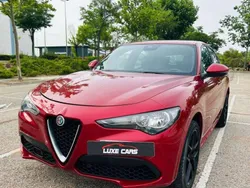 Rojo Usado 2018 Alfa Romeo Stelvio Executive SUV | 23.999 € (Precio justo)