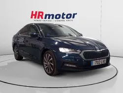 Azul Usado 2021 Skoda Octavia Ambition Berlina | 24.520 € (Caro)