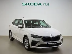 Blanco Usado 2025 Skoda Scala Essence Utilitario | 22.900 € (Caro)