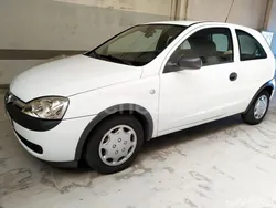 Blanco Usado 2003 Opel Corsa Club Berlina | 2700 € (Precio justo)