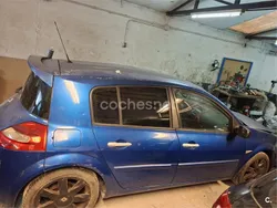 Azul Usado 2007 Renault Mégane II Dynamique Berlina | 2350 € (Precio justo)