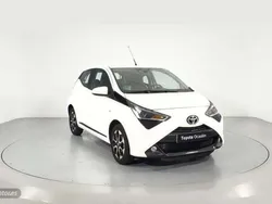 Blanco Usado 2021 Toyota Aygo X-play Utilitario | 13.300 € (Precio justo)